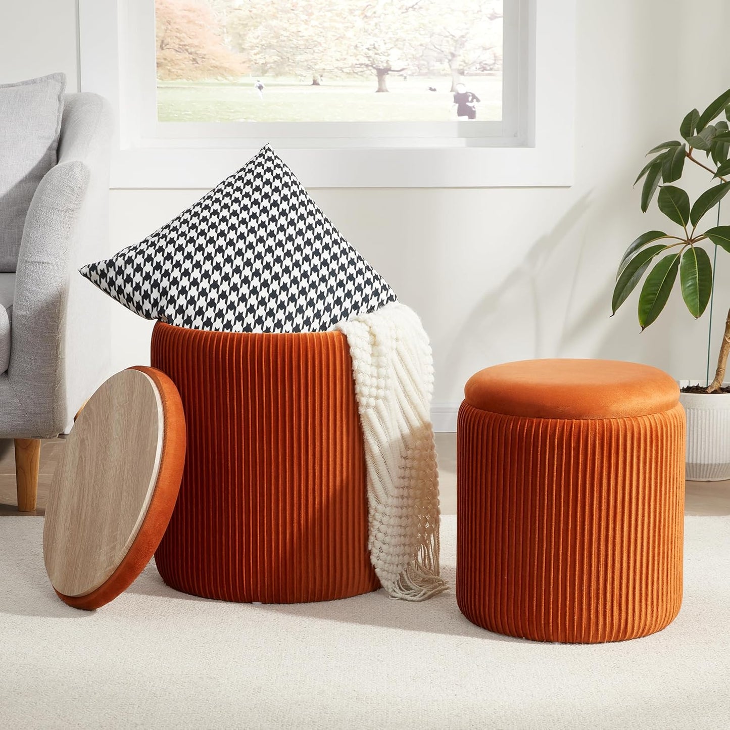 Boucle Round Ottoman with Storage Set of 2,Small Foot Stool Ottoman for Living Room, Small Coffee Table,Vanity Stool with Storage for Bedroom, Beige