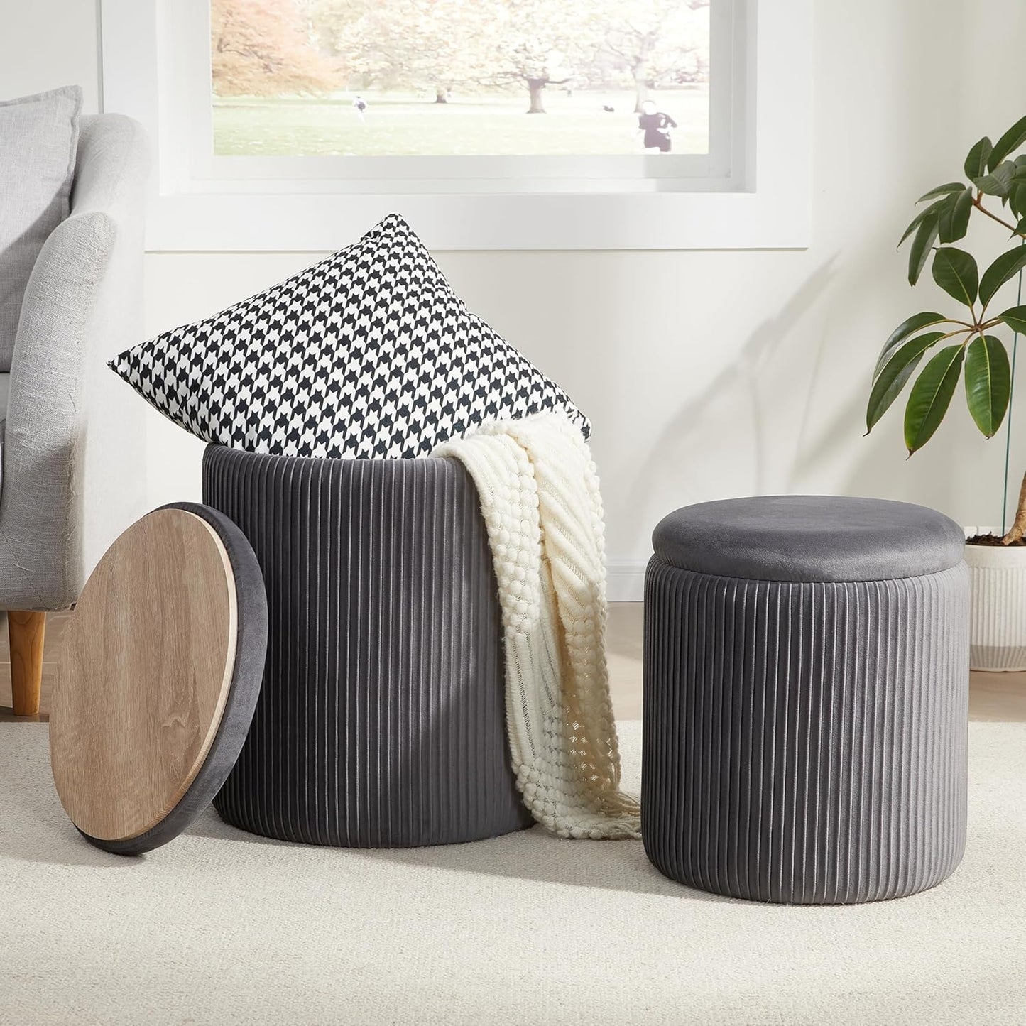 Boucle Round Ottoman with Storage Set of 2,Small Foot Stool Ottoman for Living Room, Small Coffee Table,Vanity Stool with Storage for Bedroom, Beige